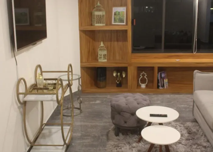 Zona Rosa Amberes 33 A 2 Cuadras Del Cas Y Del ángel Apartamento *